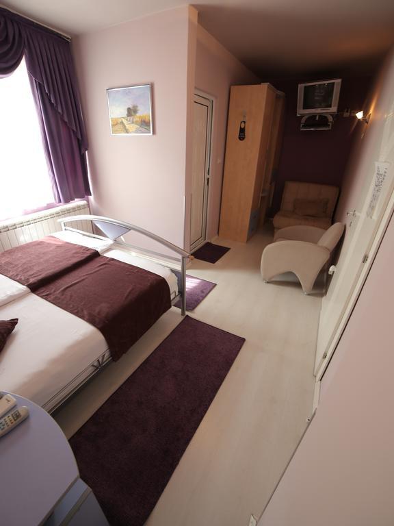 Hotel Zeneva Kragujevac Room photo